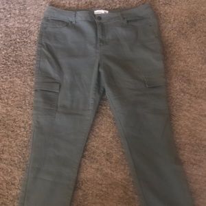 Artisan NY Olive green army cargo pants, size 16